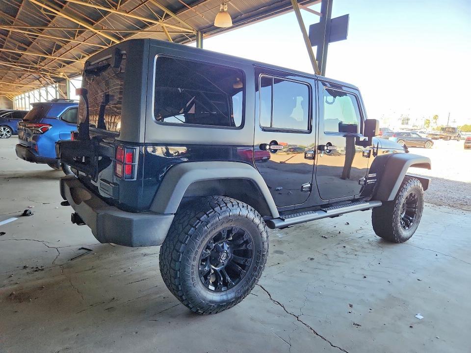 2016 JEEP WRANGLER UNLIMITED SPORT — Фото 3 из 13