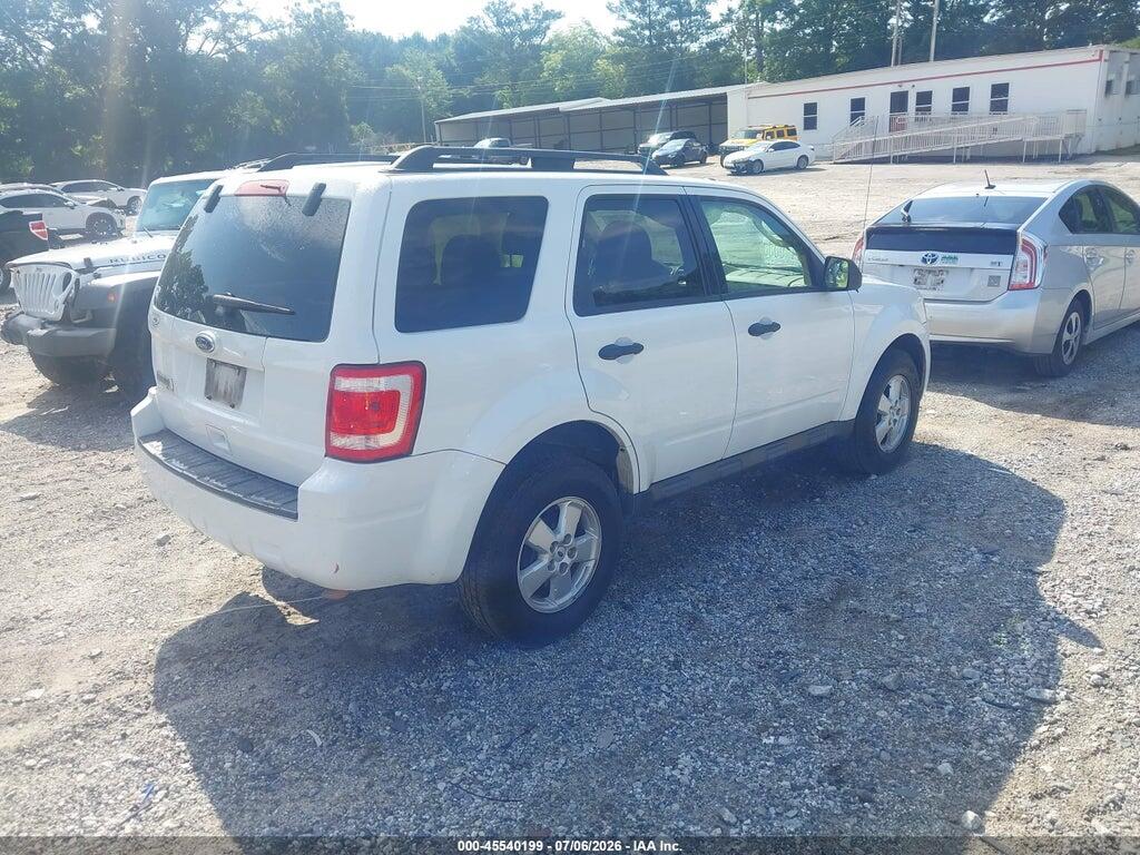 1FMCU0D72AKB11711 2010 FORD ESCAPE photo no. 4
