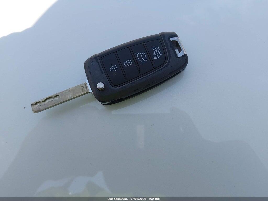 5NMS23AD0KH018782 2019 HYUNDAI SANTA FE photo no. 11