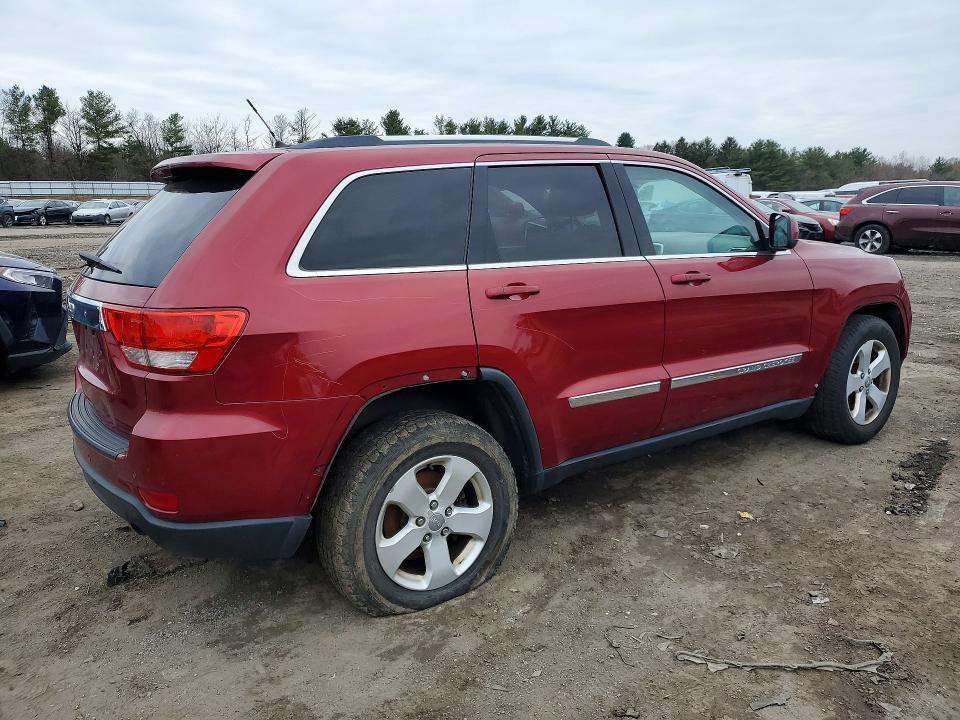 2013 JEEP GRAND CHEROKEE LAREDO — Фото 3 из 13