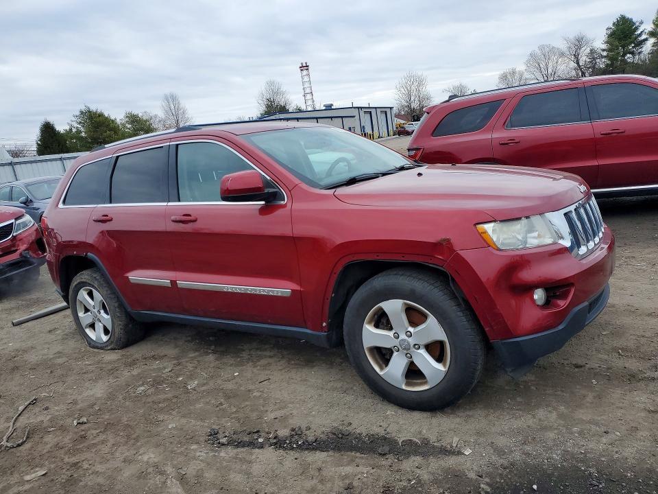 2013 JEEP GRAND CHEROKEE LAREDO — Фото 4 из 13