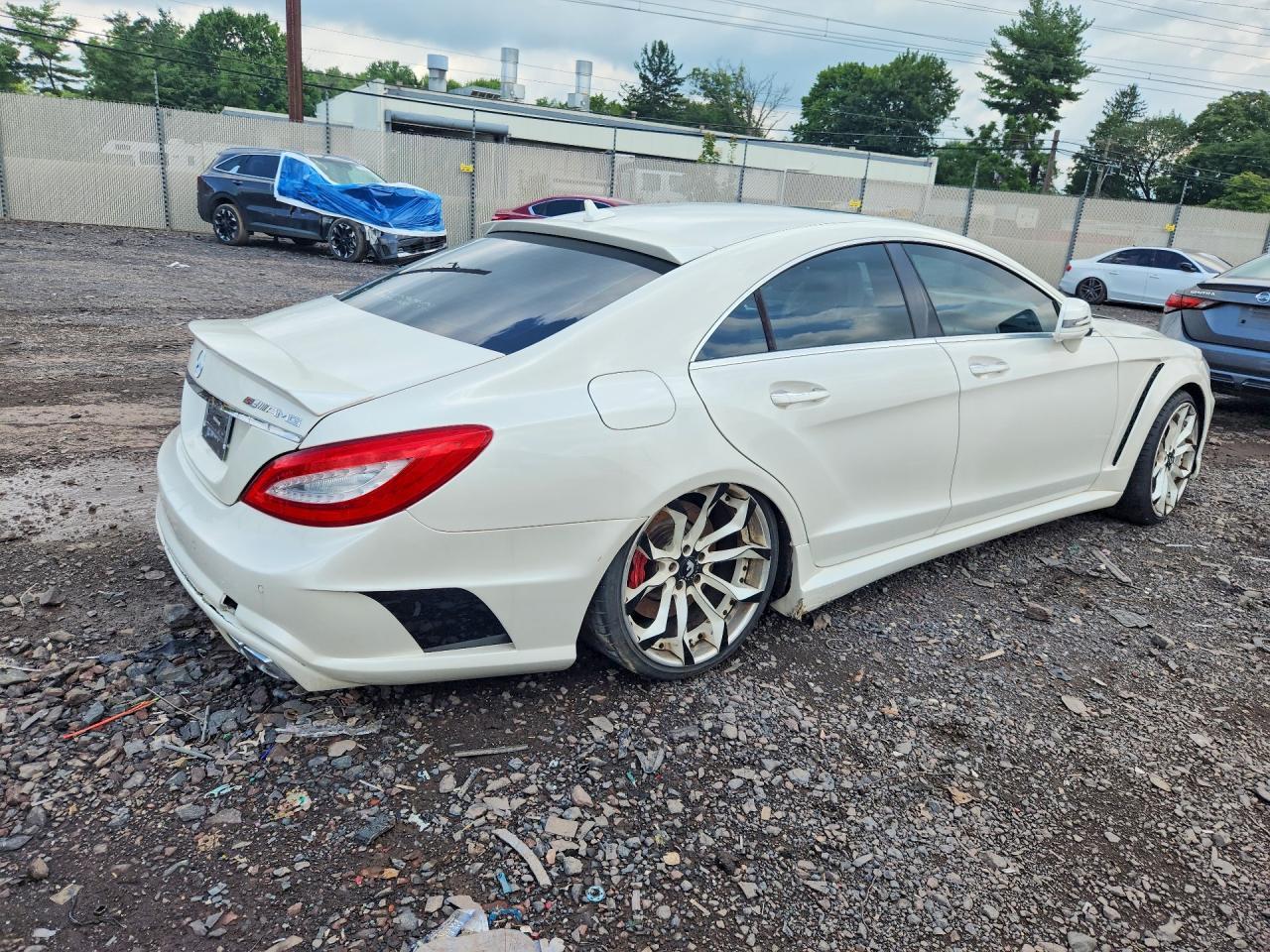 2014 MERCEDES-BENZ CLS 63 AMG S-MODEL — Фото 3 из 12