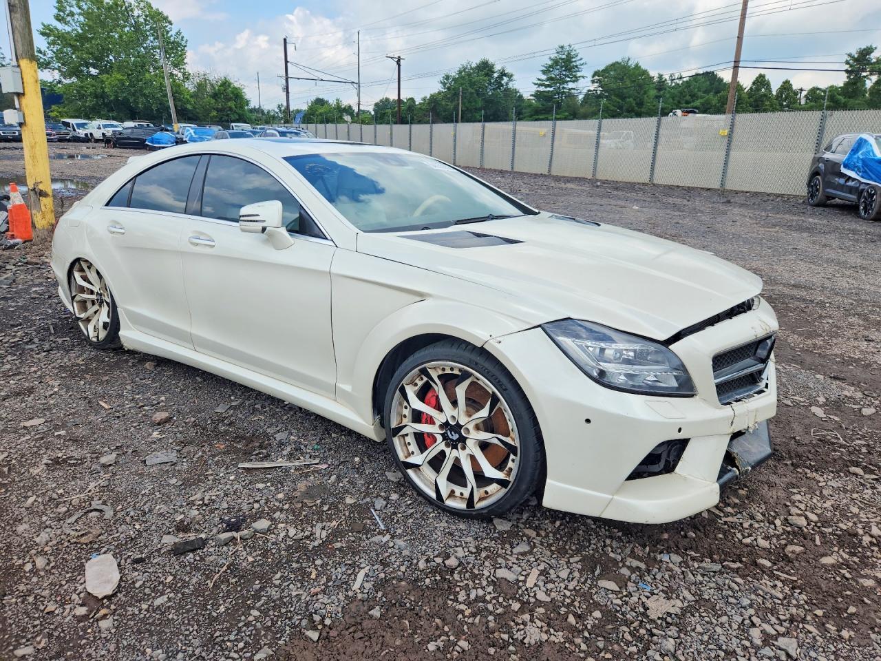 2014 MERCEDES-BENZ CLS 63 AMG S-MODEL — Фото 4 из 12