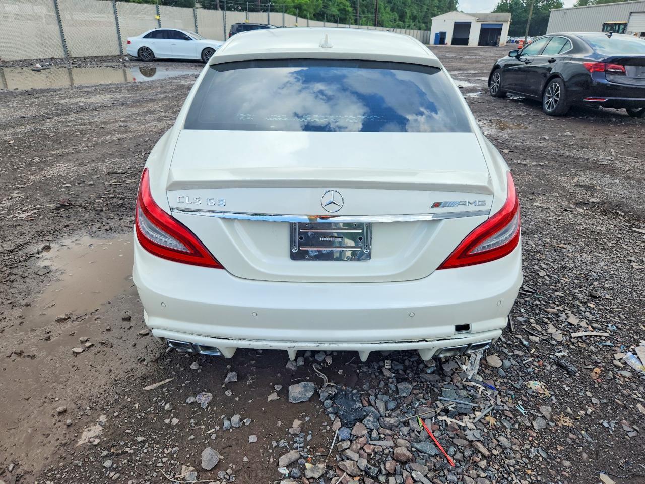 2014 MERCEDES-BENZ CLS 63 AMG S-MODEL — Фото 6 из 12