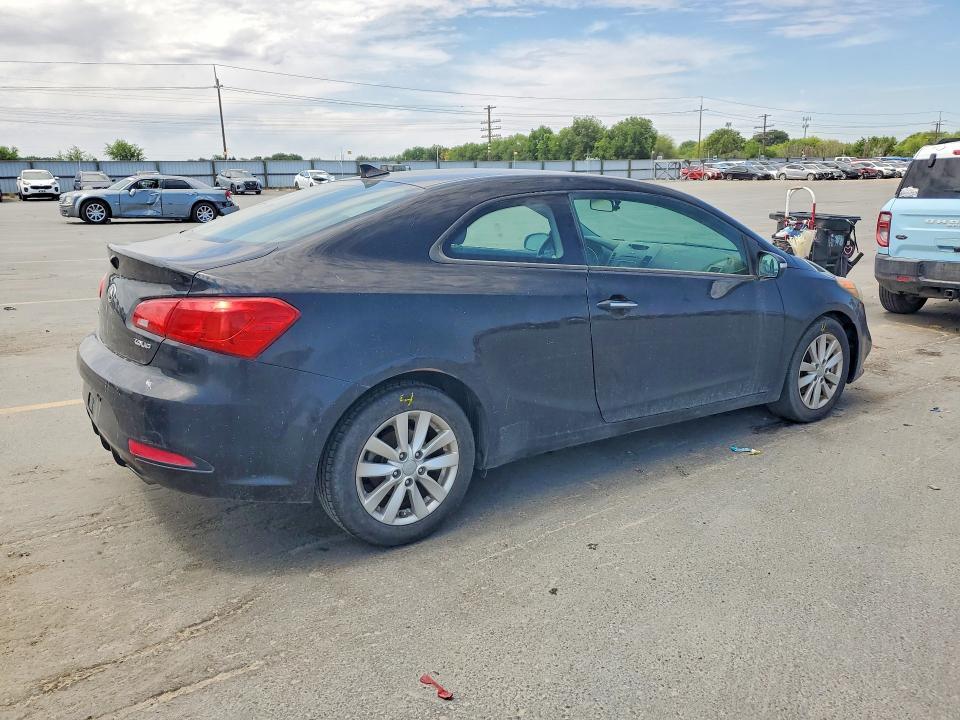 2016 KIA FORTE EX — Фото 3 из 12