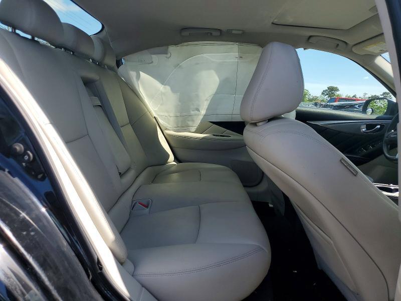 2019 INFINITI Q50 3.0T LUXE — Фото 10 из 12
