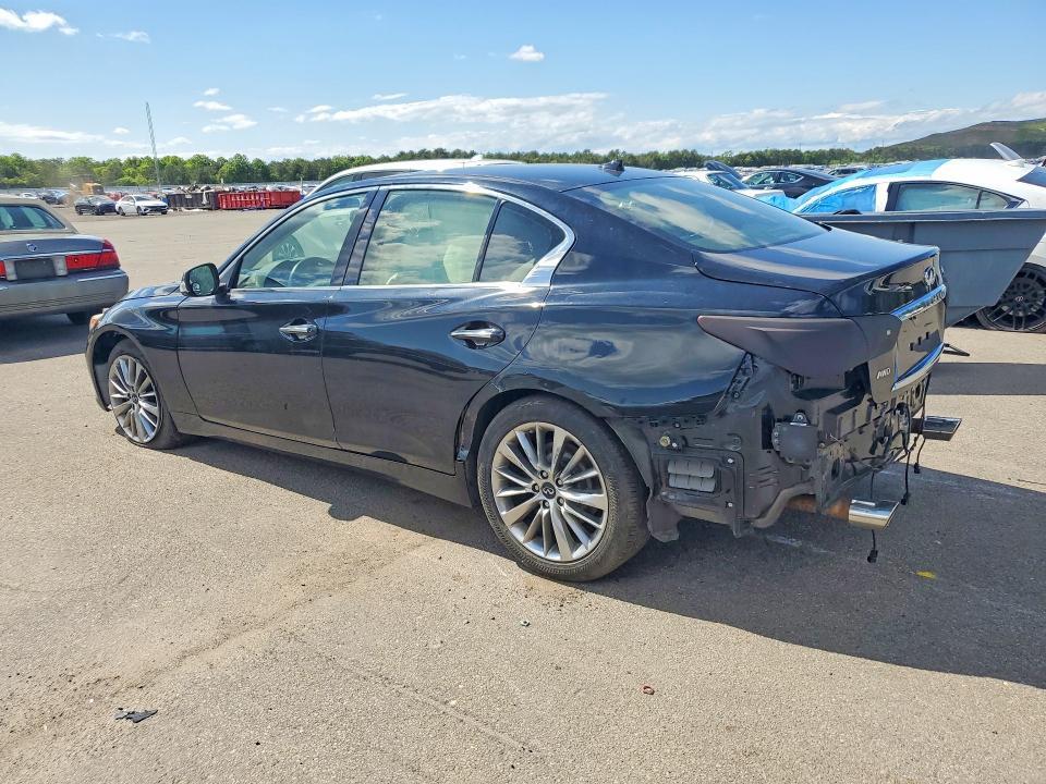 2019 INFINITI Q50 3.0T LUXE — Фото 2 из 12