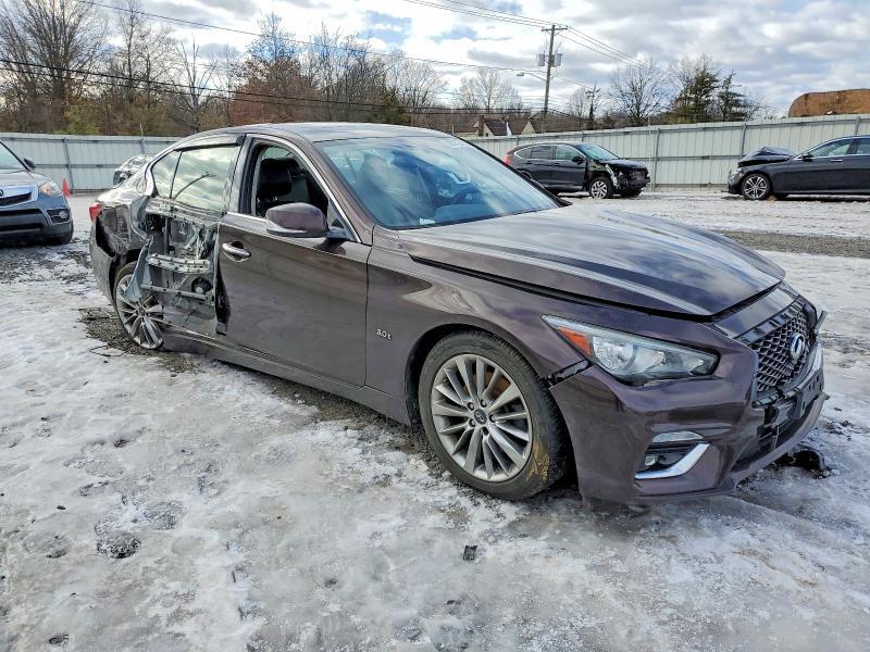 2019 INFINITI Q50 LUXE — Фото 4 из 12