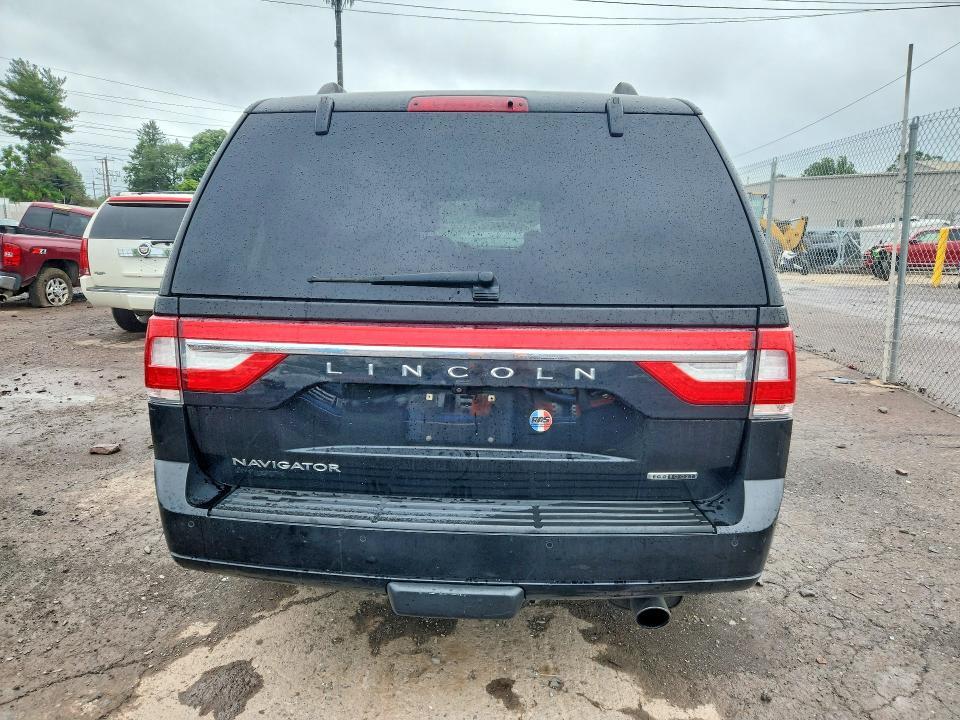 2016 LINCOLN NAVIGATOR SELECT — Фото 6 из 13