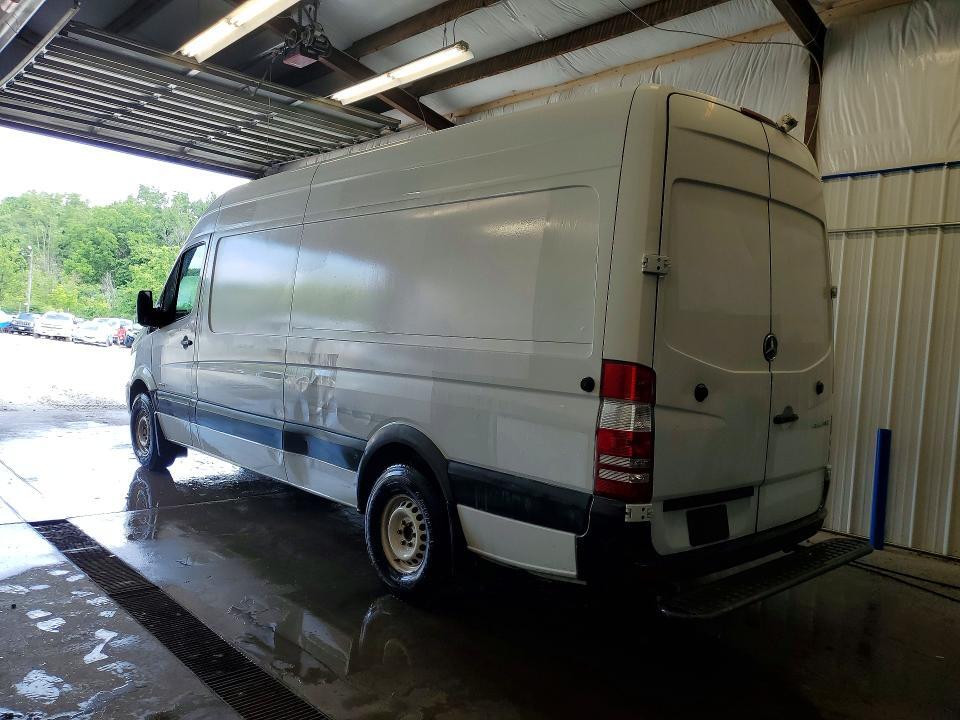 2016 MERCEDES-BENZ SPRINTER 2500 DELIVERY VAN — Фото 2 из 13