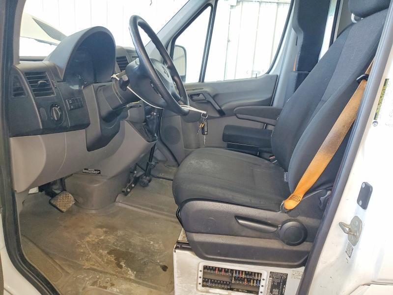 2016 MERCEDES-BENZ SPRINTER 2500 DELIVERY VAN — Фото 7 из 13