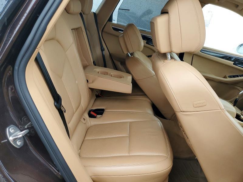2016 PORSCHE MACAN S — Фото 11 из 13