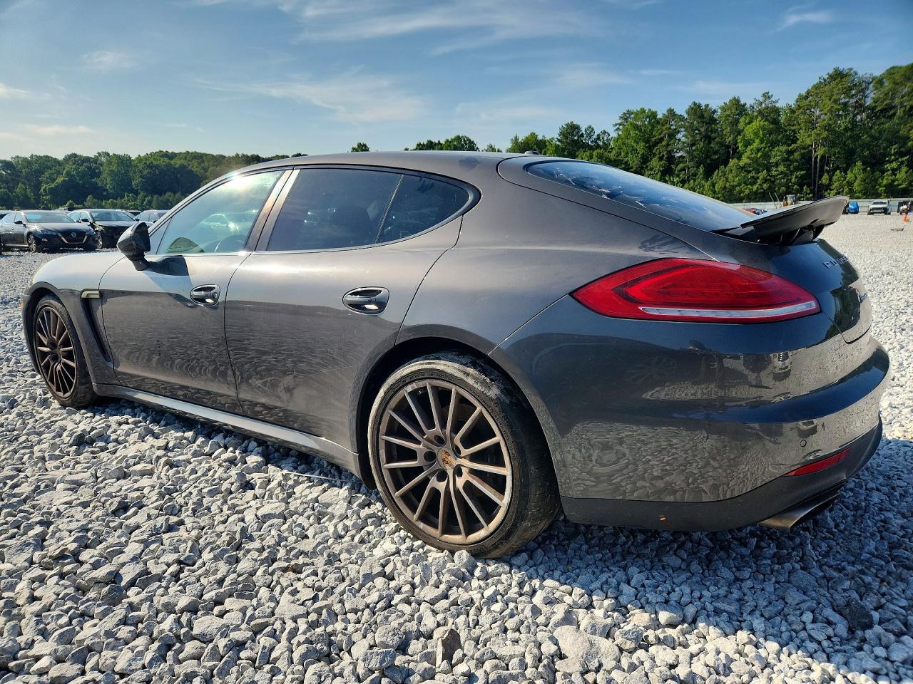 2016 PORSCHE PANAMERA 2 — Фото 2 из 12