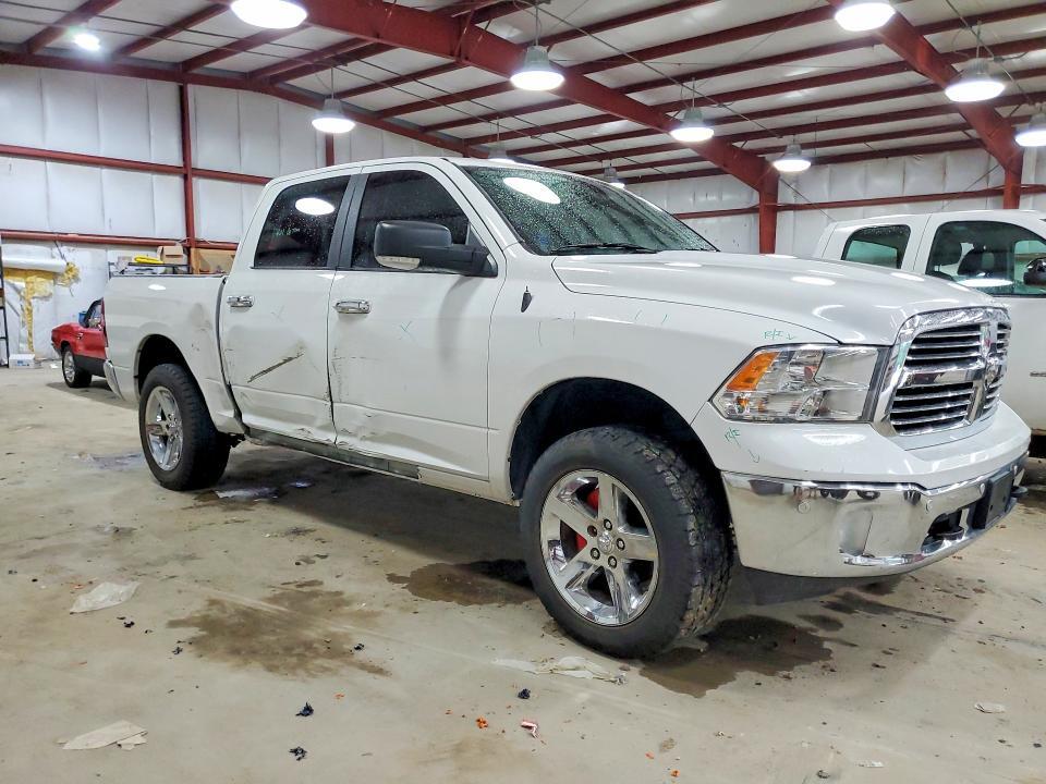 2016 RAM 1500 SLT — Фото 4 из 12