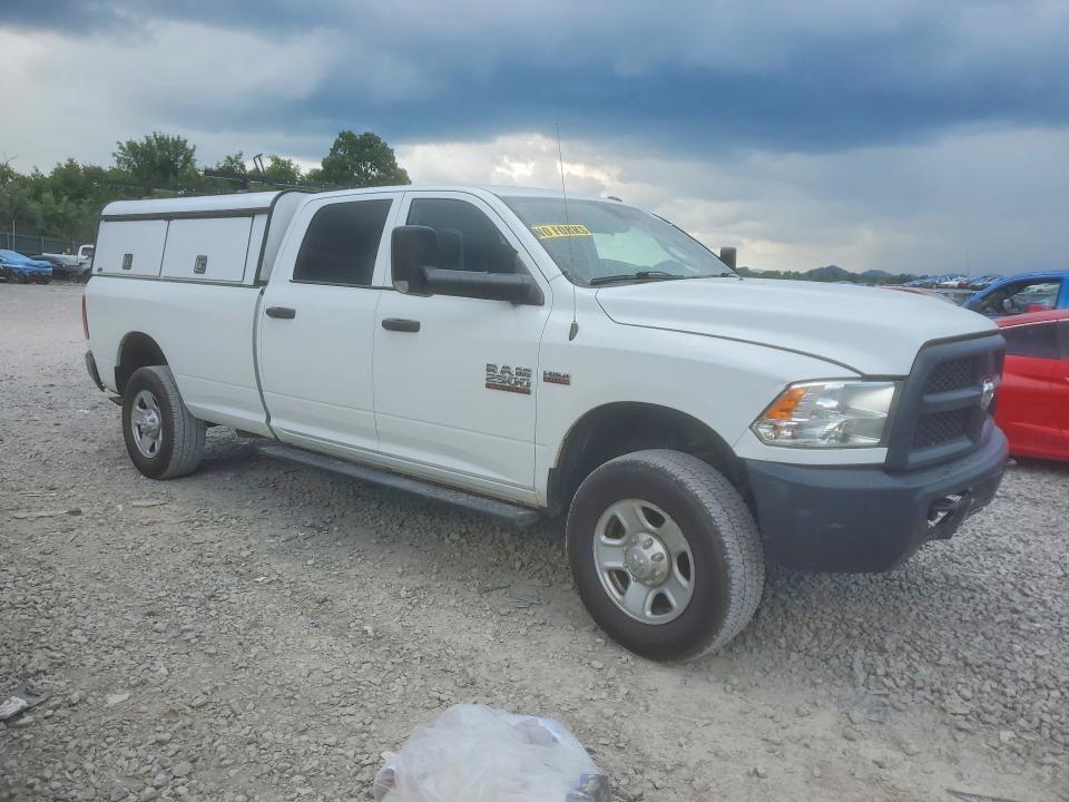 2016 RAM 2500 ST — Фото 4 из 12