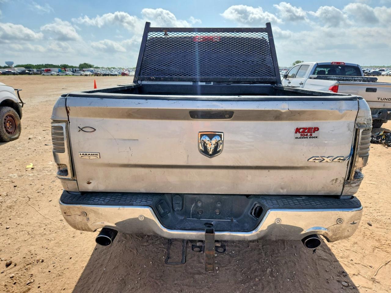 2016 RAM 1500 LARAMIE — Фото 6 из 12