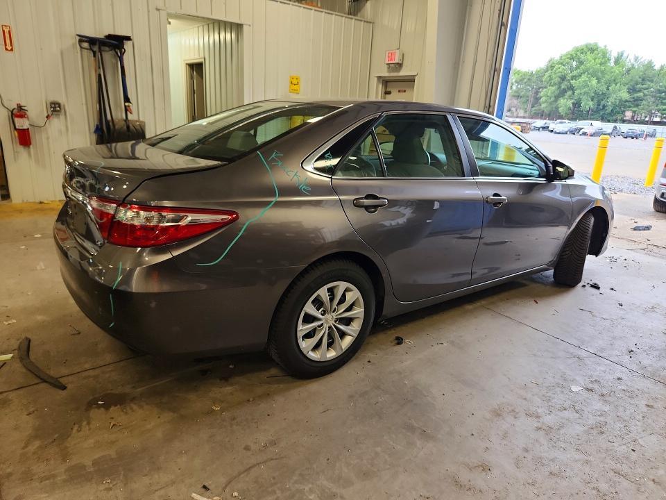 2016 TOYOTA CAMRY LE — Фото 3 из 12