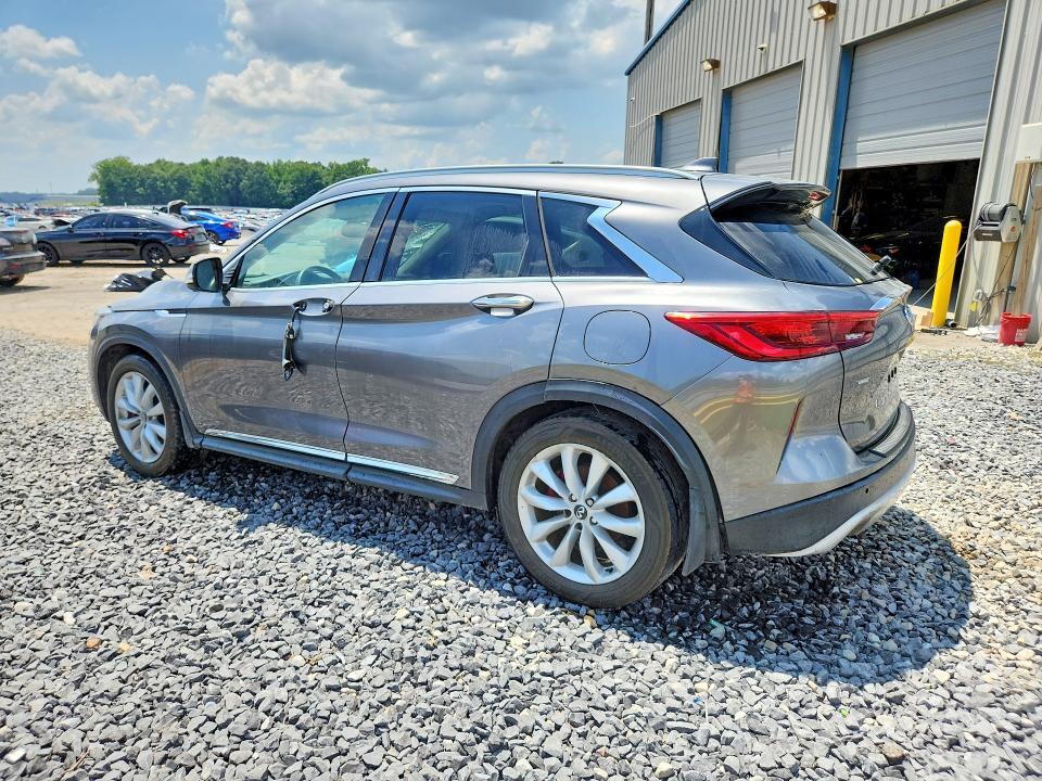 2019 INFINITI QX50 ESSENTIAL — Фото 2 из 12