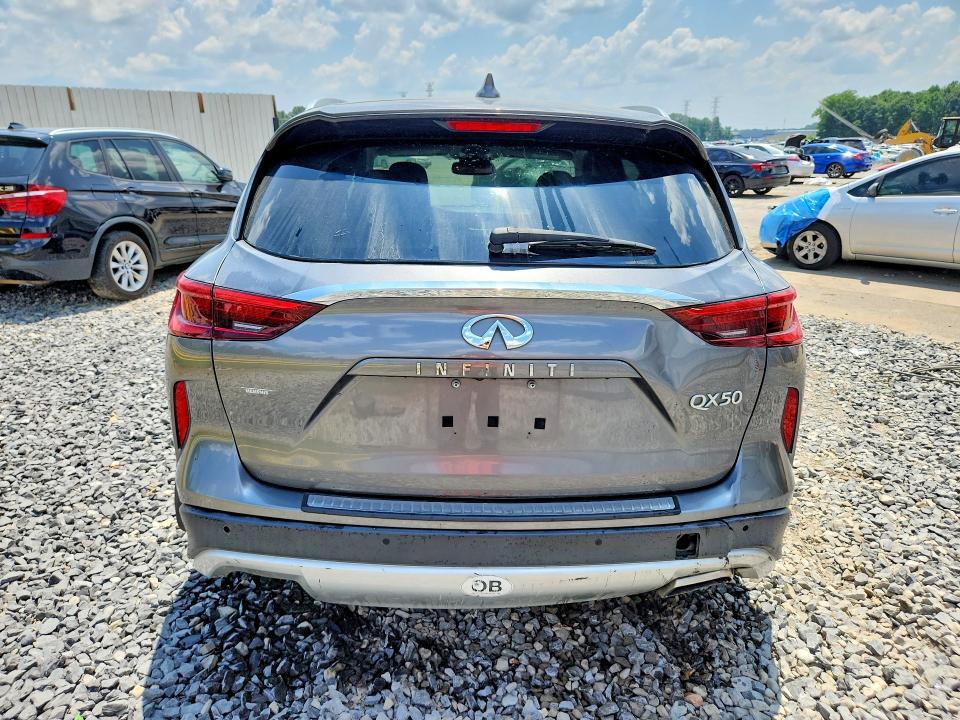 2019 INFINITI QX50 ESSENTIAL — Фото 6 из 12