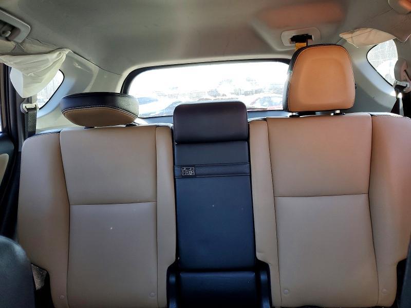 2016 TOYOTA RAV4 HYBRID LIMITED — Фото 10 из 13