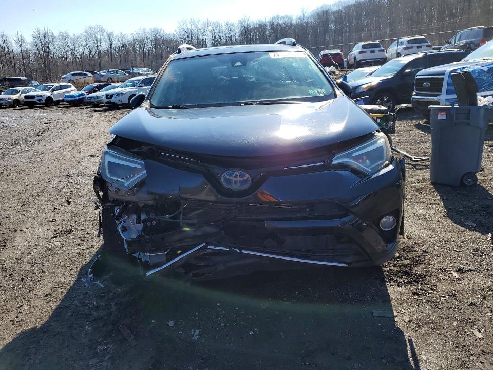 2016 TOYOTA RAV4 HYBRID LIMITED — Фото 5 из 13