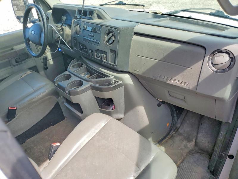 2014 FORD E150 - DELIVERY VAN — Фото 8 из 12
