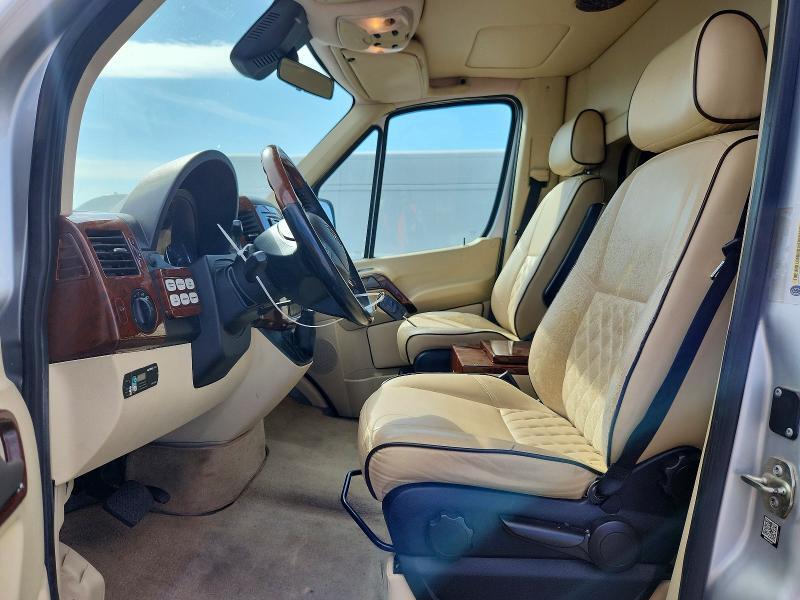 2015 MERCEDES-BENZ SPRINTER 2500 — Фото 7 из 13
