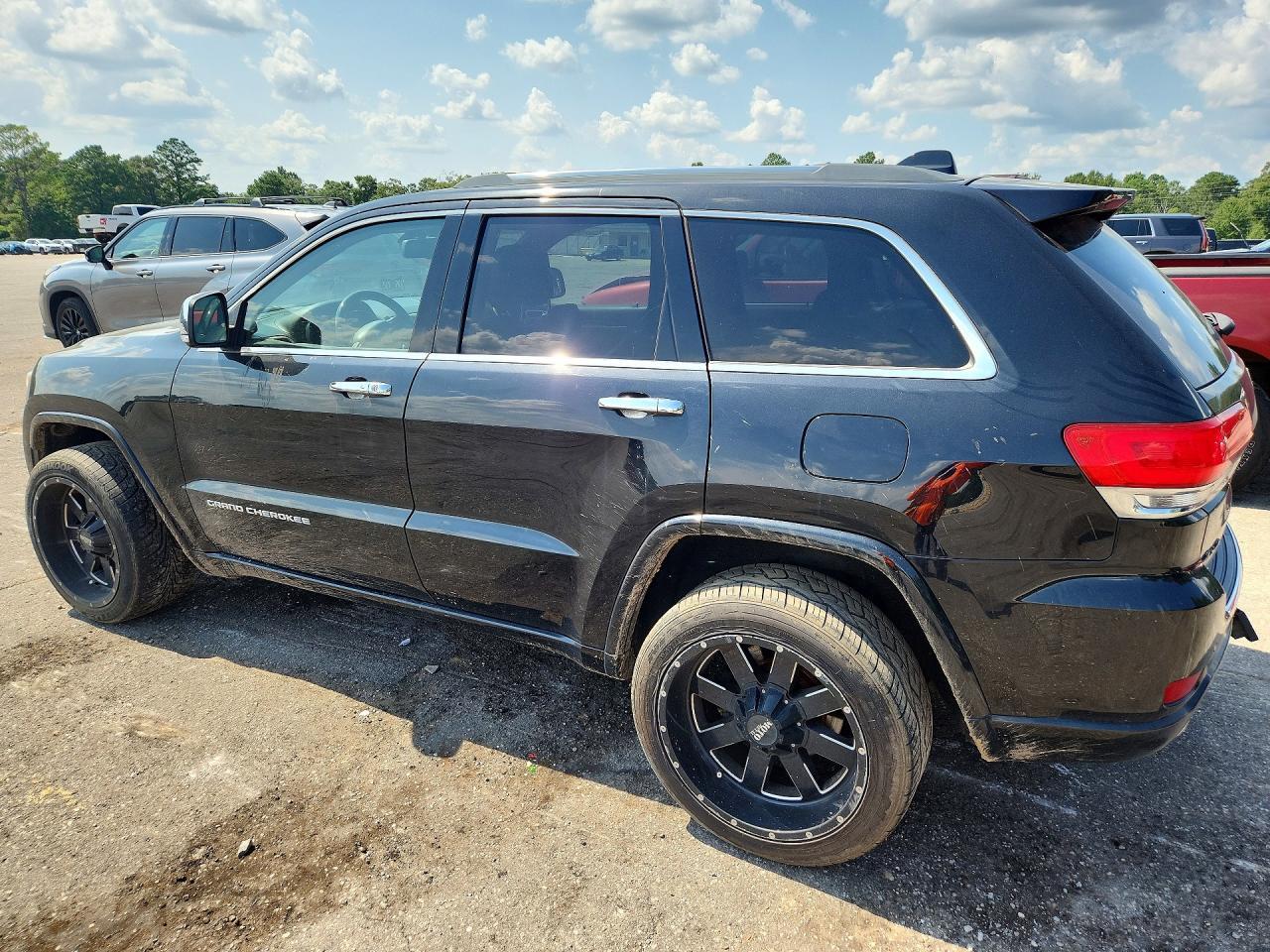 2015 JEEP GRAND CHEROKEE OVERLAND — Фото 2 из 13
