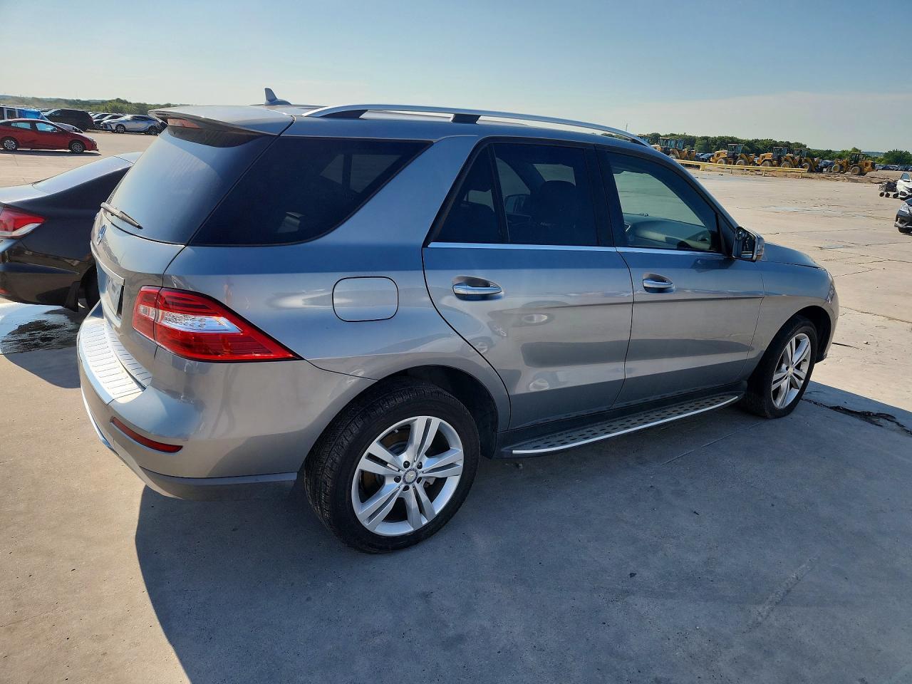 2014 MERCEDES-BENZ ML 350 — Фото 3 из 13