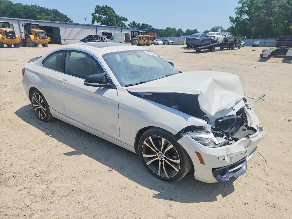 2015 BMW 228 XI SULEV — Фото 4 из 12