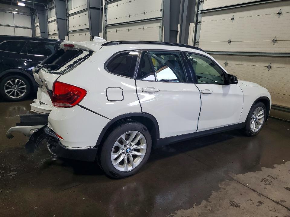 2015 BMW X1 XDRIVE28I — Фото 3 из 13