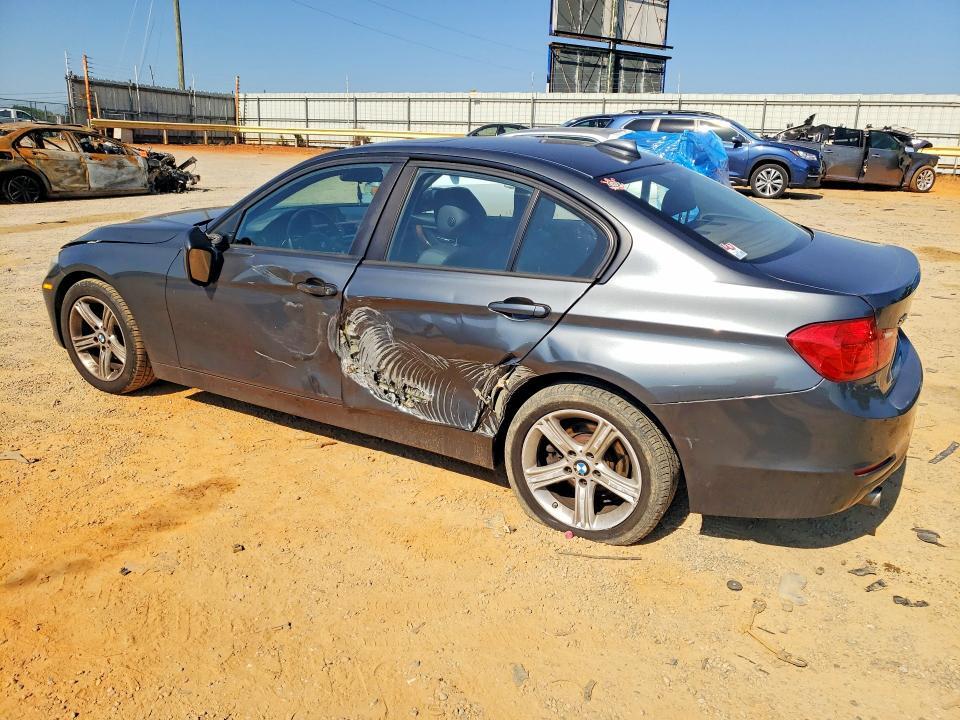 WBA3C3G51FNS75389 2015 BMW 320 photo no. 2