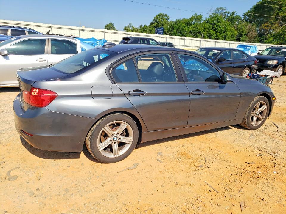 WBA3C3G51FNS75389 2015 BMW 320 photo no. 3