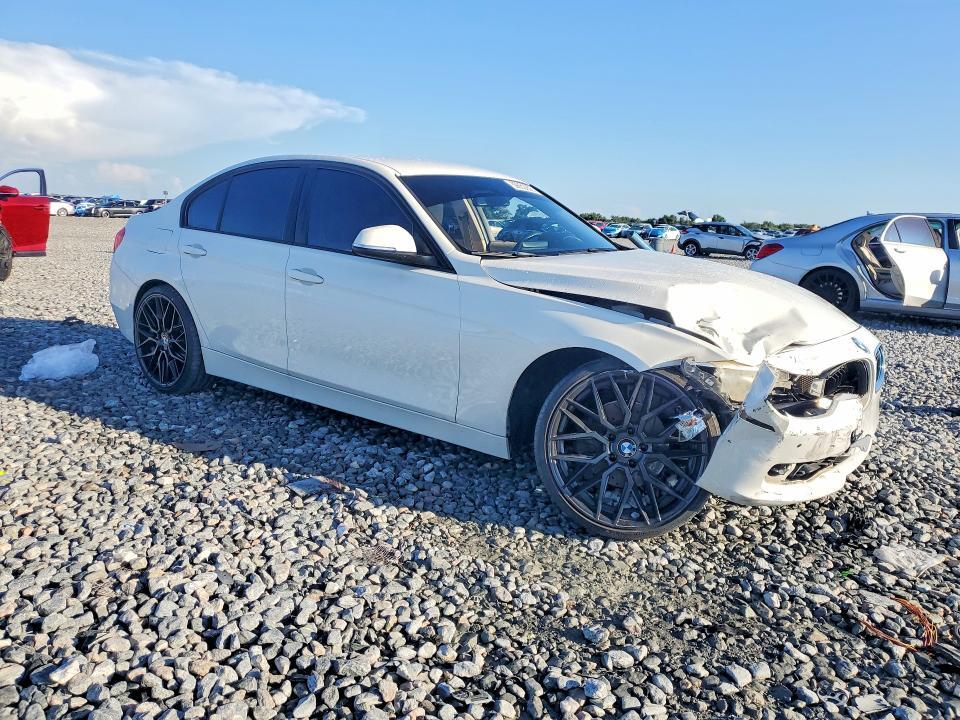2015 BMW 320 I — Фото 4 из 12
