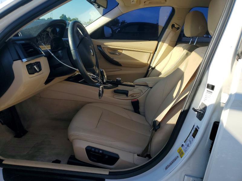 2015 BMW 320 I — Фото 7 из 12