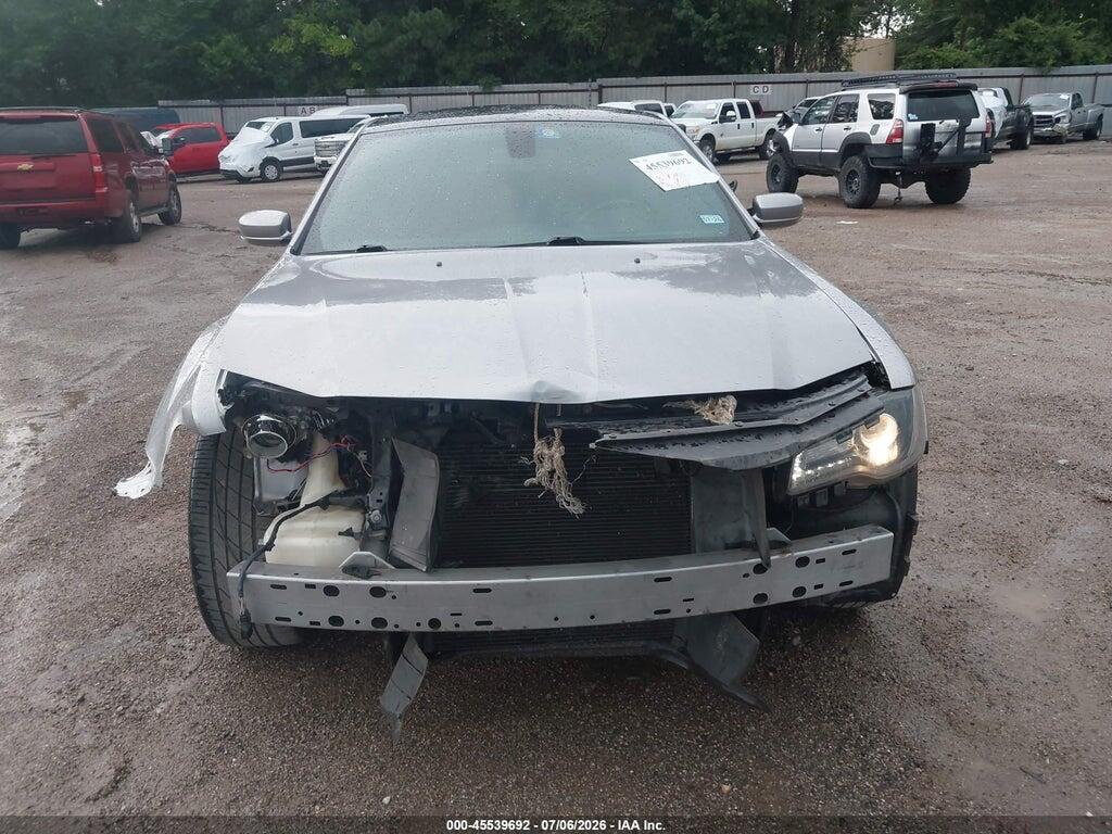 2C3CCABG8JH203823 2018 CHRYSLER 300 photo no. 6
