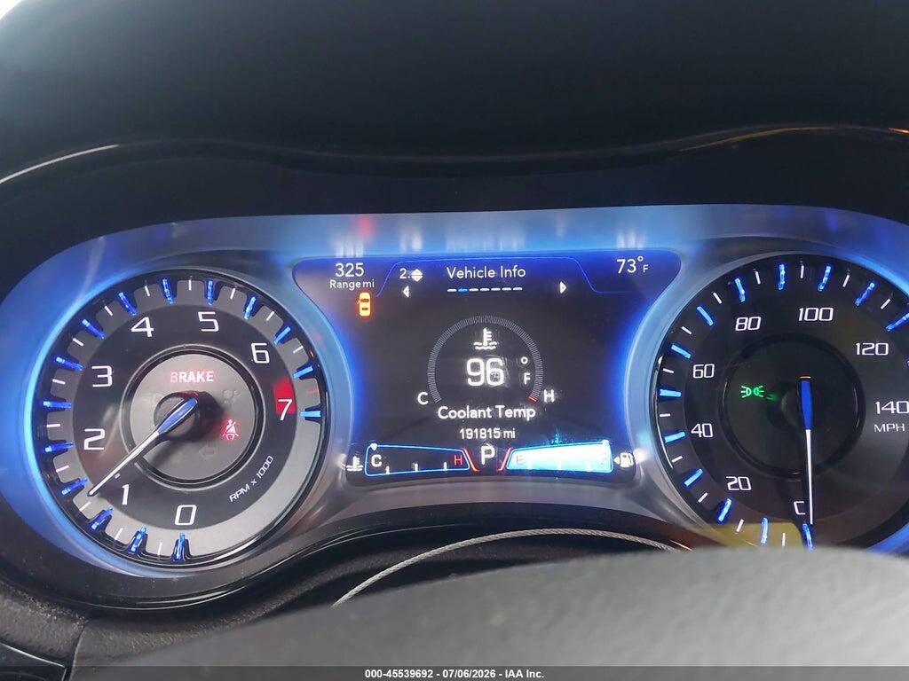 2C3CCABG8JH203823 2018 CHRYSLER 300 photo no. 7