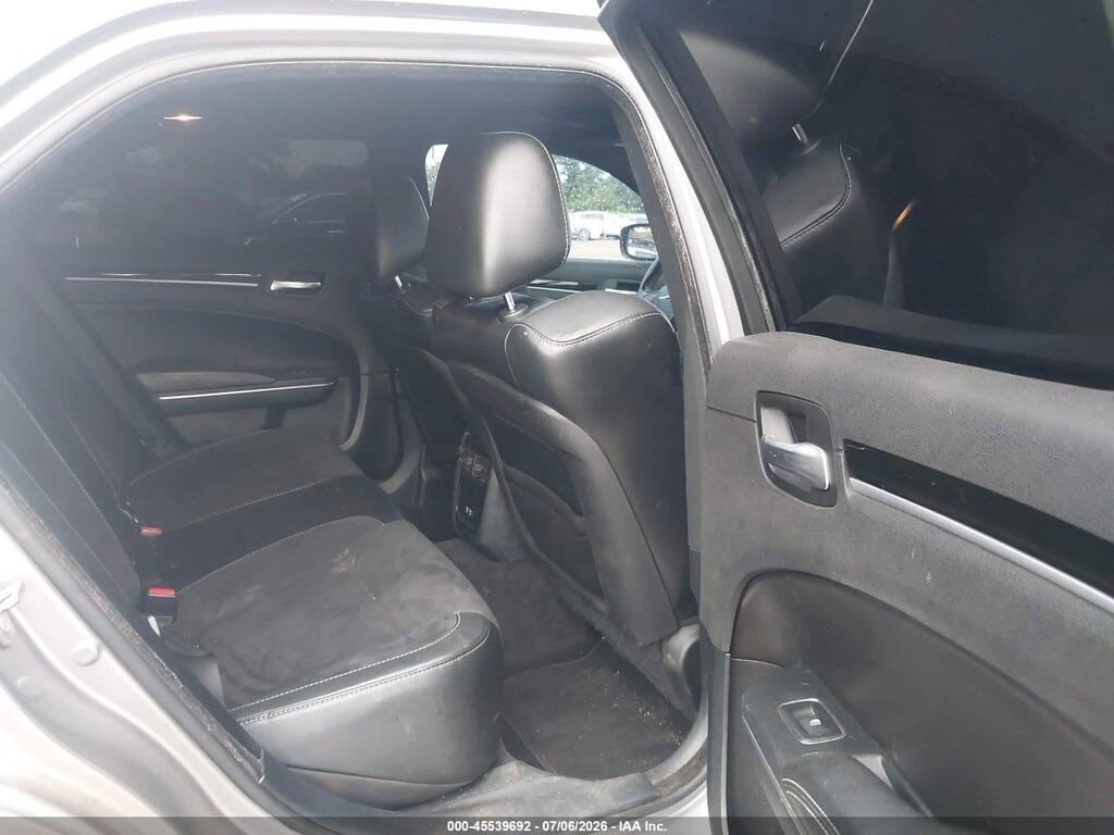2C3CCABG8JH203823 2018 CHRYSLER 300 photo no. 8