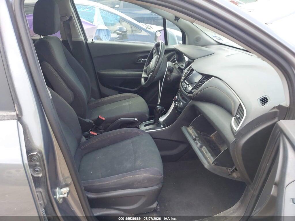 3GNCJKSB8LL176135 2020 CHEVROLET TRAX photo no. 5