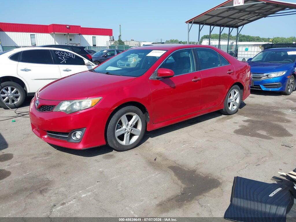 4T1BF1FK7CU569832 2012 TOYOTA CAMRY photo no. 2