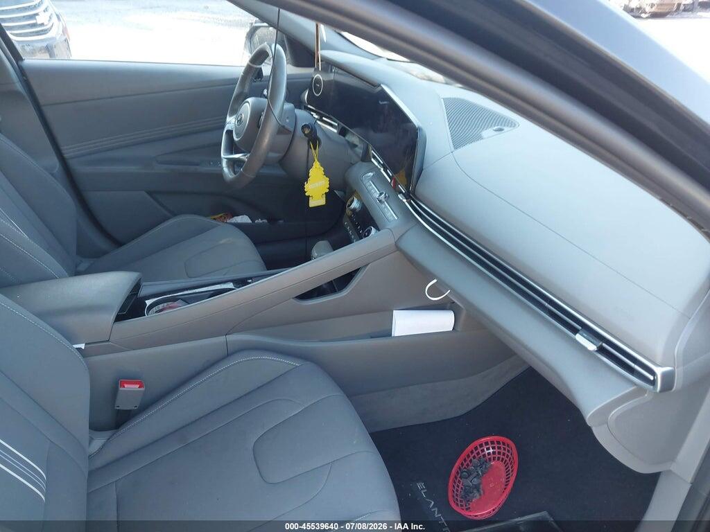 KMHLS4AG6PU546388 2023 HYUNDAI ELANTRA photo no. 5