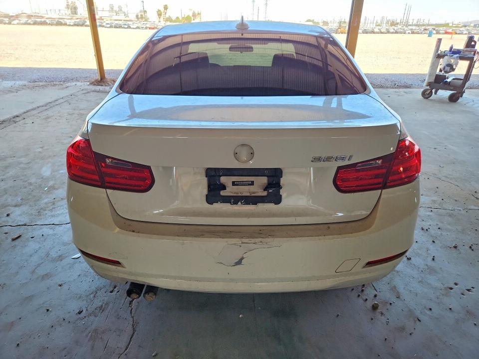 WBA3A5C59CF343385 2012 BMW 328 photo no. 6