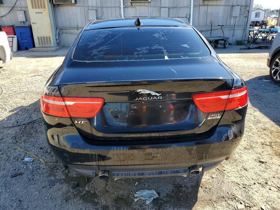 2019 JAGUAR XE AWD 4C 25T — Фото 6 из 12
