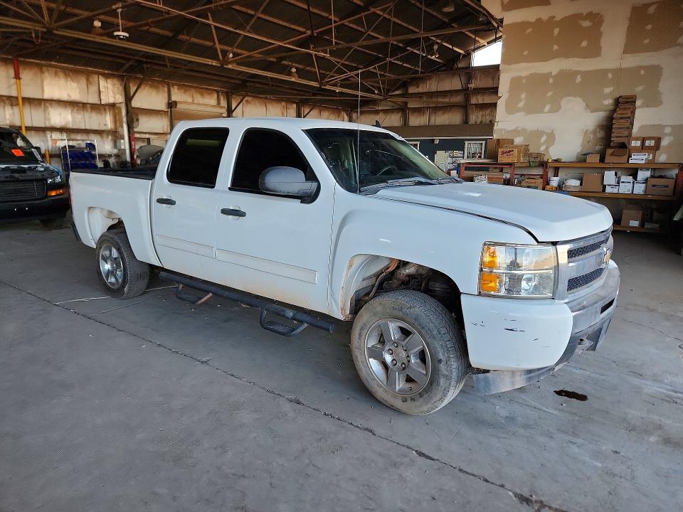 3GCUCUEJXBG127127 2011 CHEVROLET SILVERADO photo no. 4