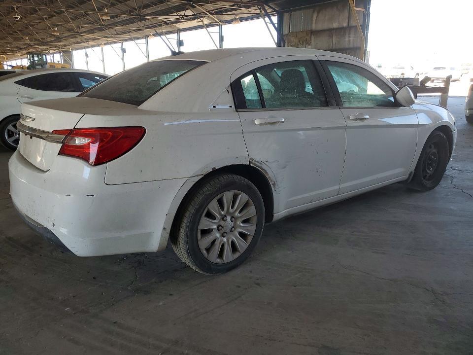 2014 CHRYSLER 200 LX — Фото 3 из 12