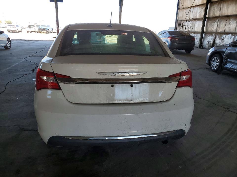 2014 CHRYSLER 200 LX — Фото 6 из 12