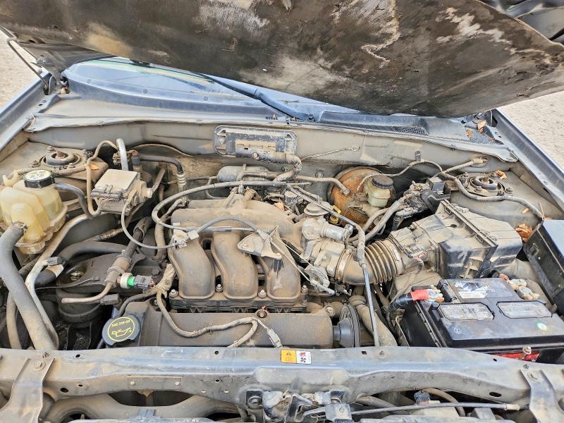 1FMYU92183KA01595 2003 FORD ESCAPE photo no. 12