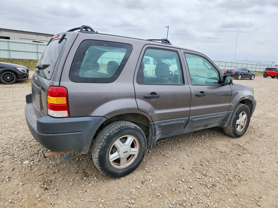 1FMYU92183KA01595 2003 FORD ESCAPE photo no. 3