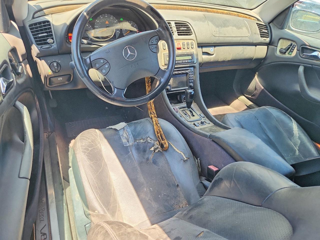 2001 MERCEDES-BENZ CLK 430 — Фото 8 из 12