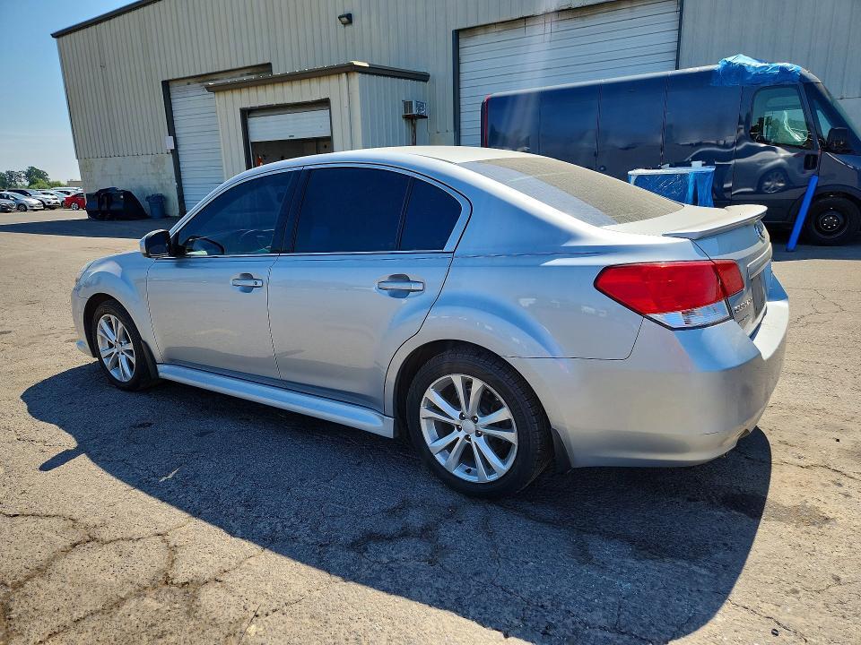 2013 SUBARU LEGACY 2.5I PREMIUM — Фото 2 из 12